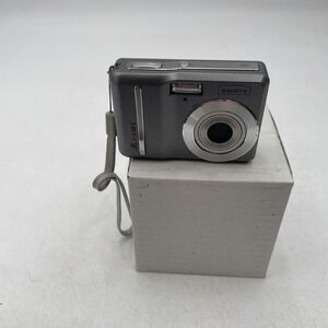 Jenoptik Jendigital JD 7.0z3C Digital Camera 7.0MP 3x Optical Zoom Grey -Tested